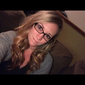 Meet your Posher, Carrie